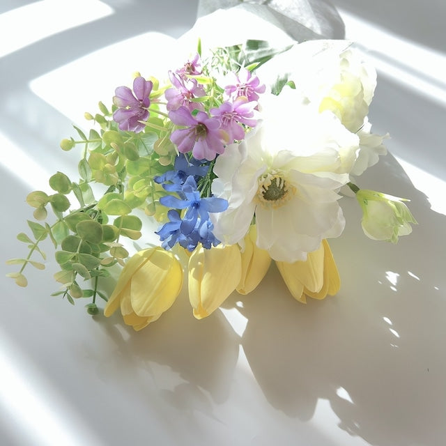 フラワーブーケ 黄色のチューリップをメインに