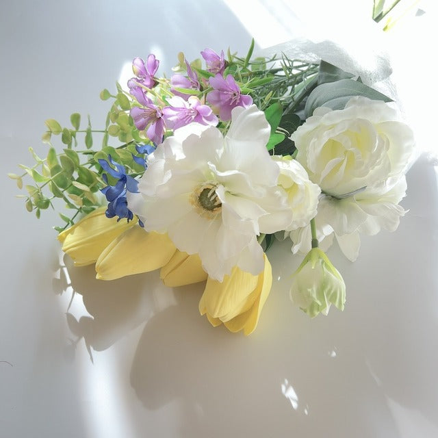 フラワーブーケ 黄色のチューリップをメインに