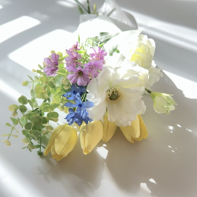 フラワーブーケ 黄色のチューリップをメインに